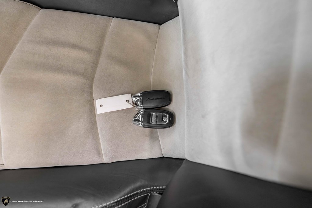Used 2015 Lamborghini Aventador LP 700-4 image 33