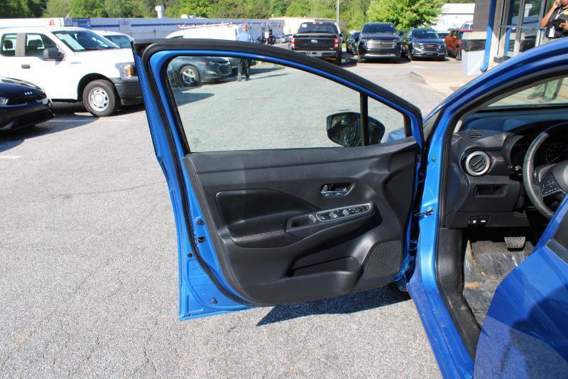 Used 2020 Nissan Versa SR image 16