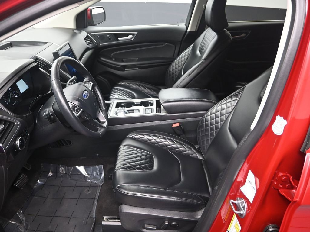 Used 2024 Ford Edge Titanium image 15