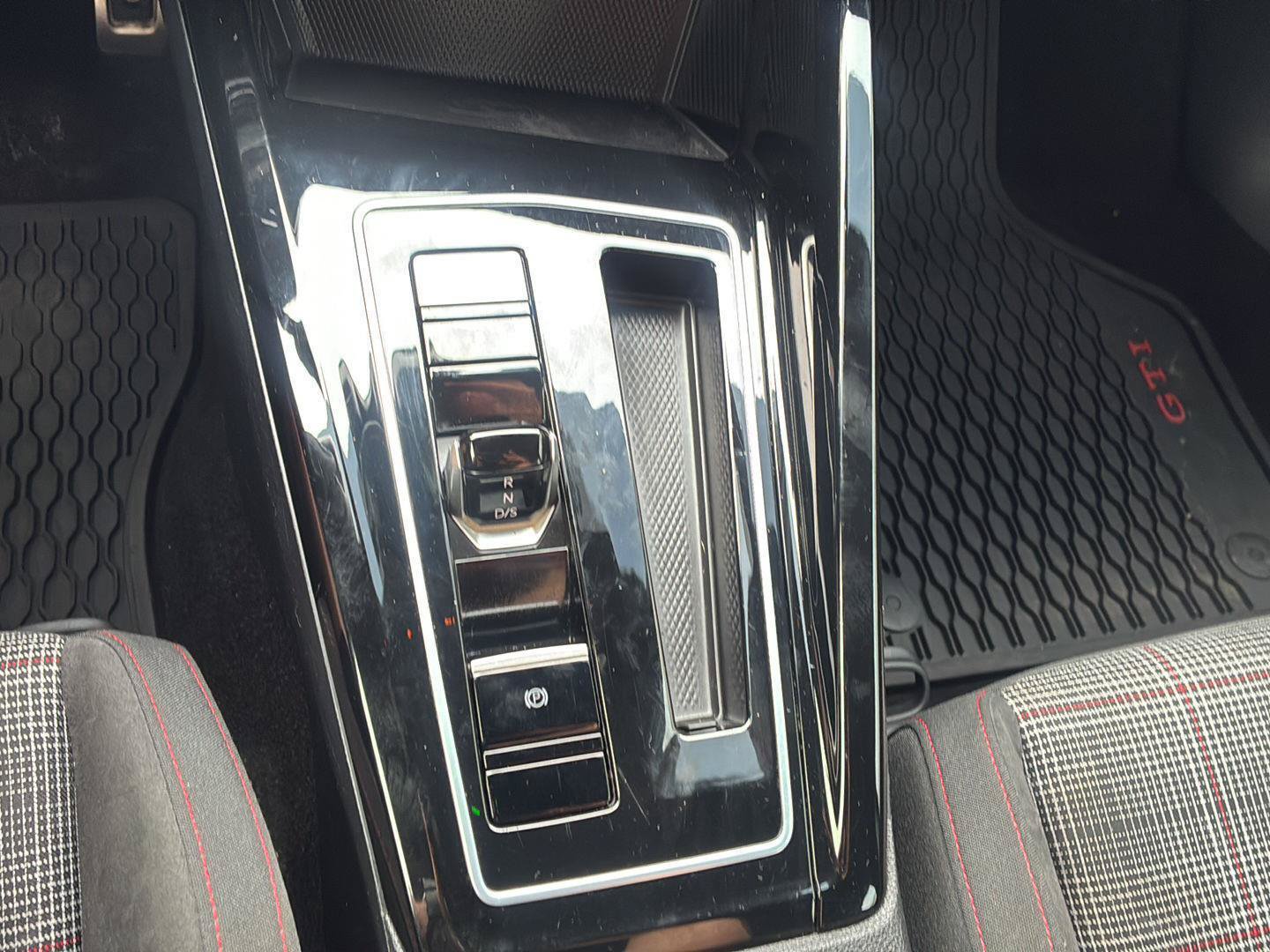 Used 2024 Volkswagen GTI S FWD image 25