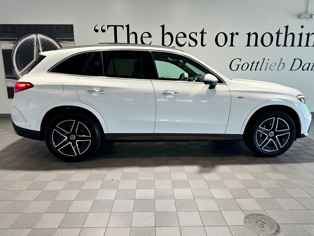 Certified 2025 Mercedes-Benz GLC 350e 4MATIC image 3