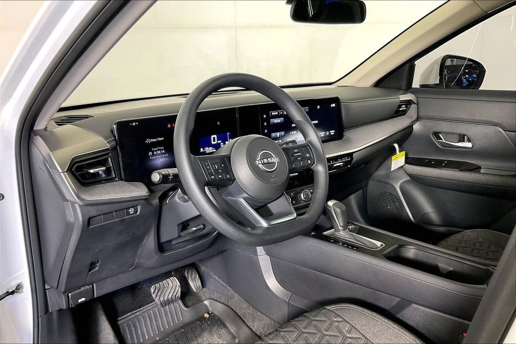 Certified 2025 Nissan Kicks SV image 18
