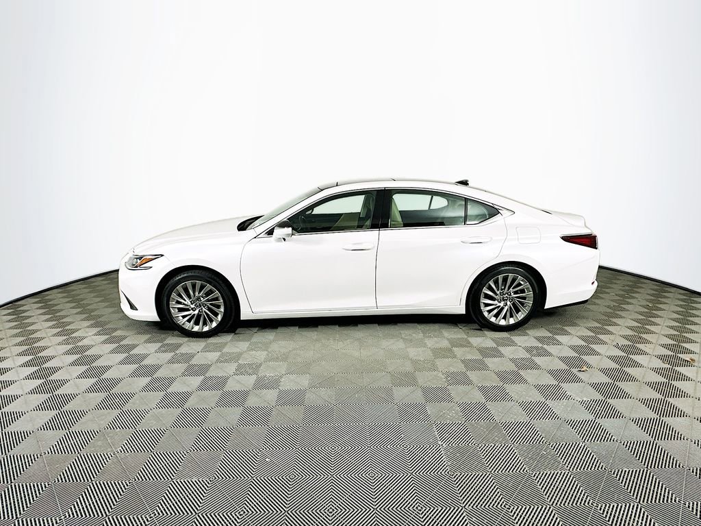 Used 2020 Lexus ES 350 Luxury w/ Accessory Package 2 image 7