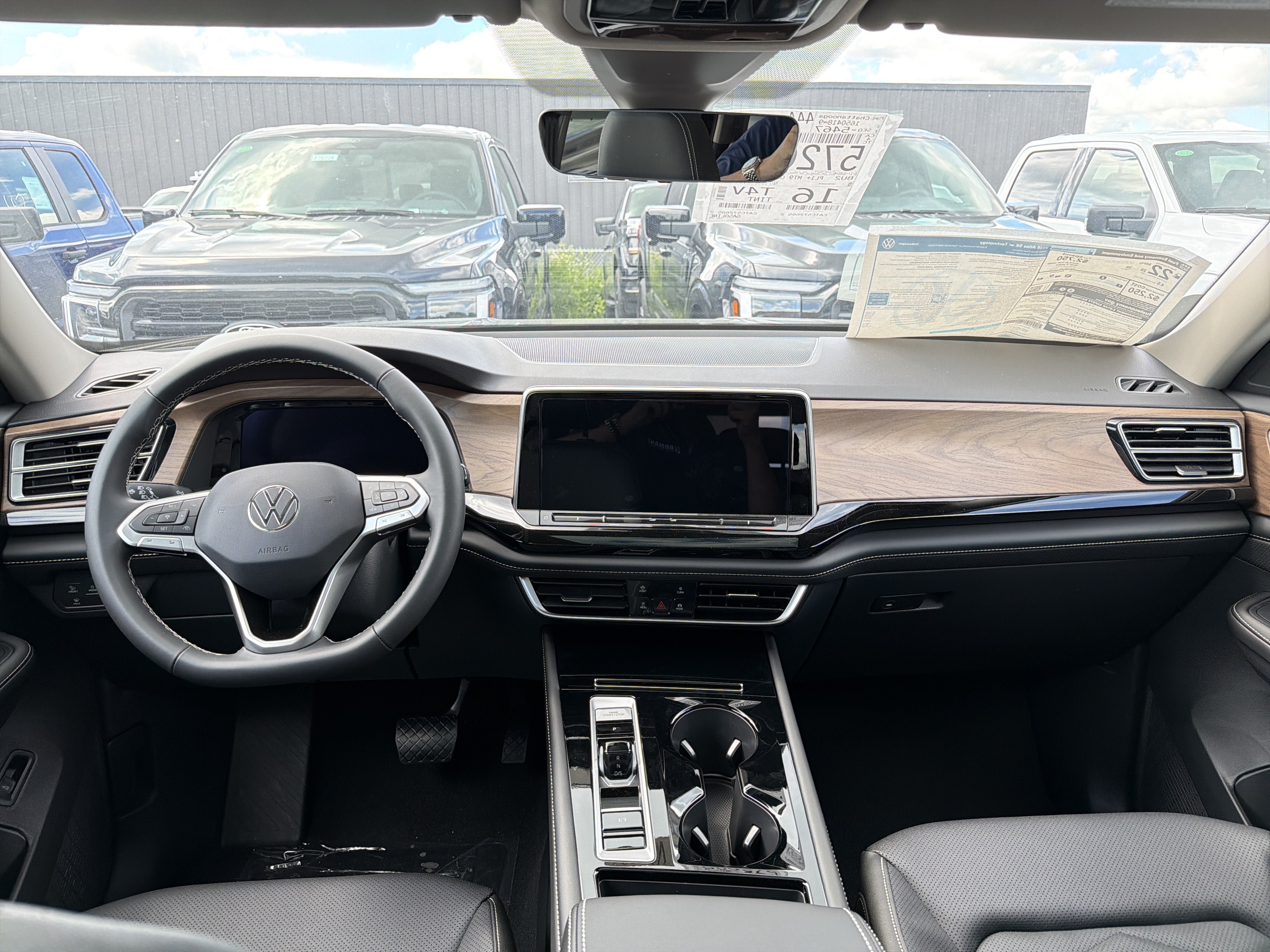 New 2026 Volkswagen Atlas SE AWD/4WD image 12