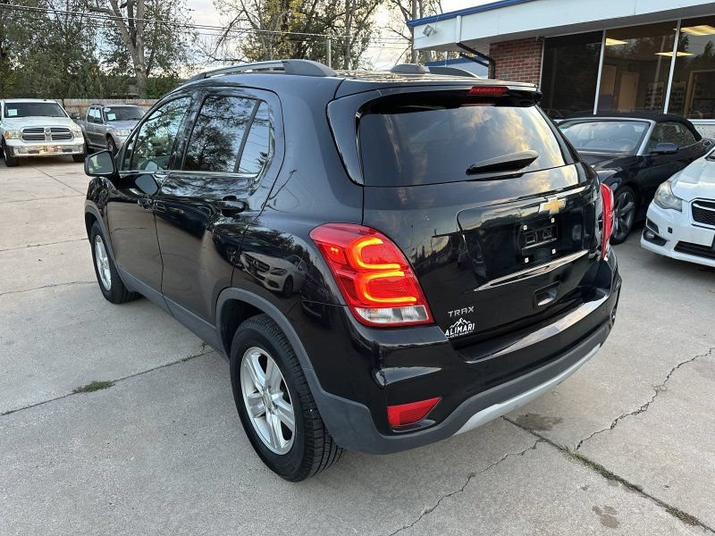 Used 2019 Chevrolet Trax LT FWD image 5