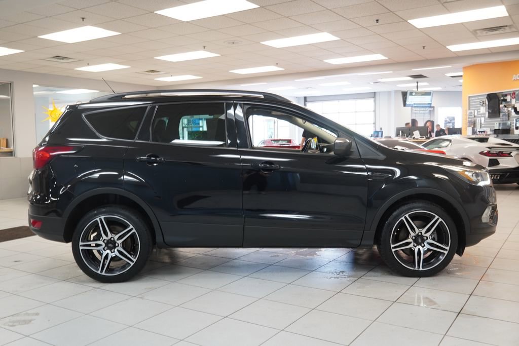 Used 2019 Ford Escape SEL AWD/4WD image 12