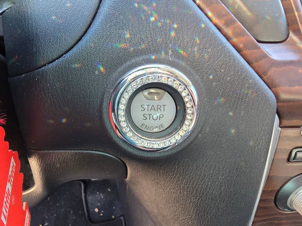 Used 2020 Nissan Pathfinder Platinum image 18