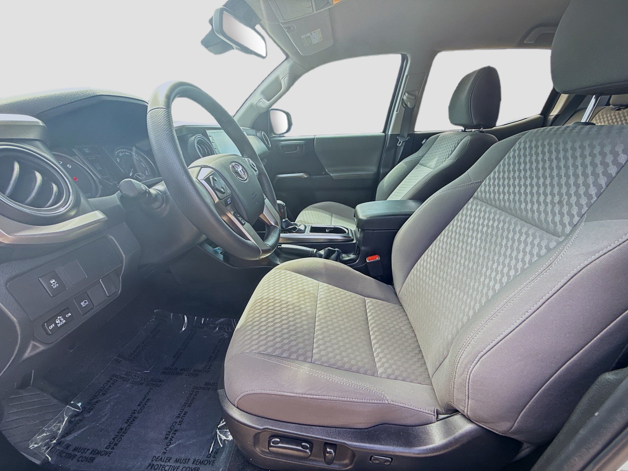 Used 2023 Toyota Tacoma SR5 RWD image 18