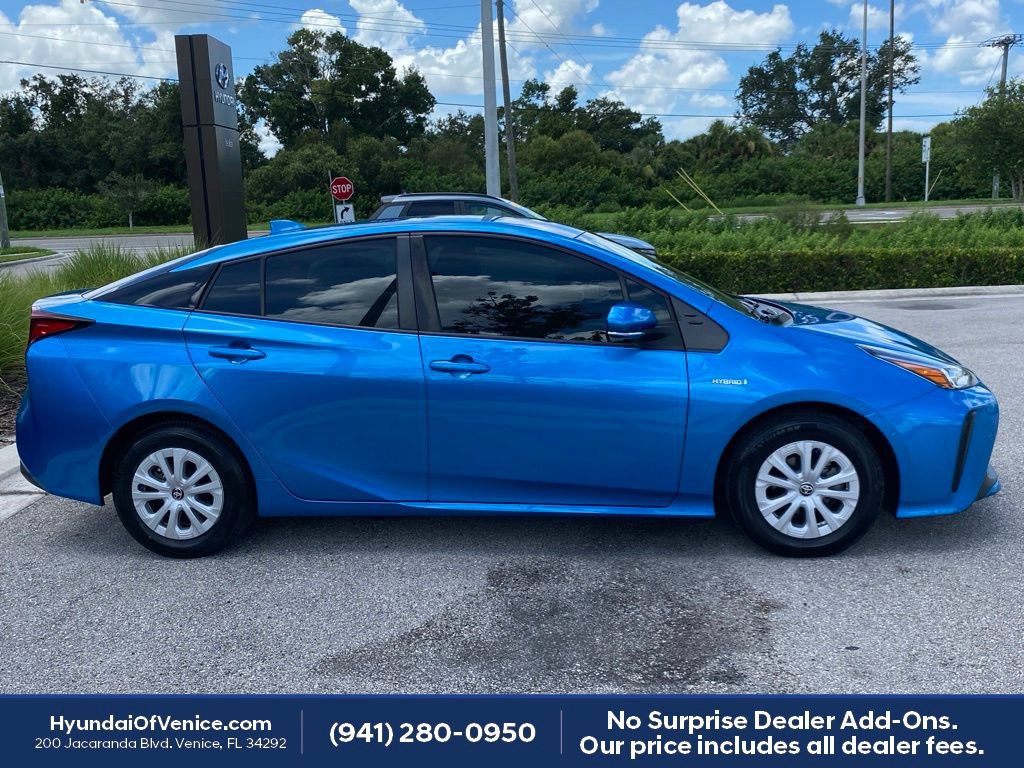 Used 2022 Toyota Prius LE FWD image 38