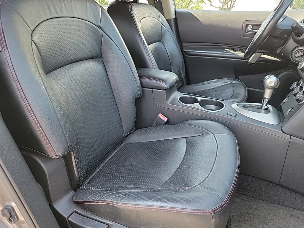Used 2009 Nissan Rogue SL w/ Leather Pkg FWD image 10