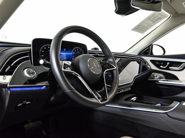 Used 2025 Mercedes-Benz E 450 4MATIC Sedan image 10
