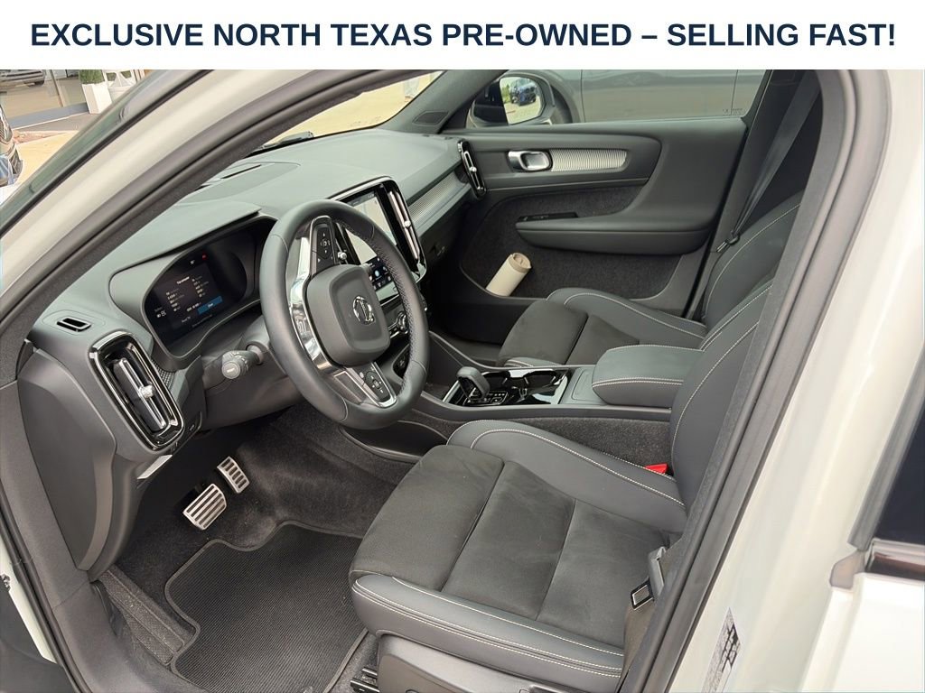 Used 2022 Volvo XC40 P8 Recharge Plus AWD/4WD image 7