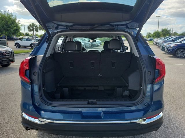 Used 2024 GMC Terrain SLT FWD image 12