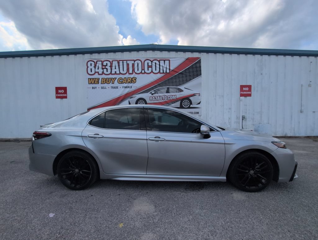 Used 2021 Toyota Camry XSE w/ Navigation Package FWD image 9
