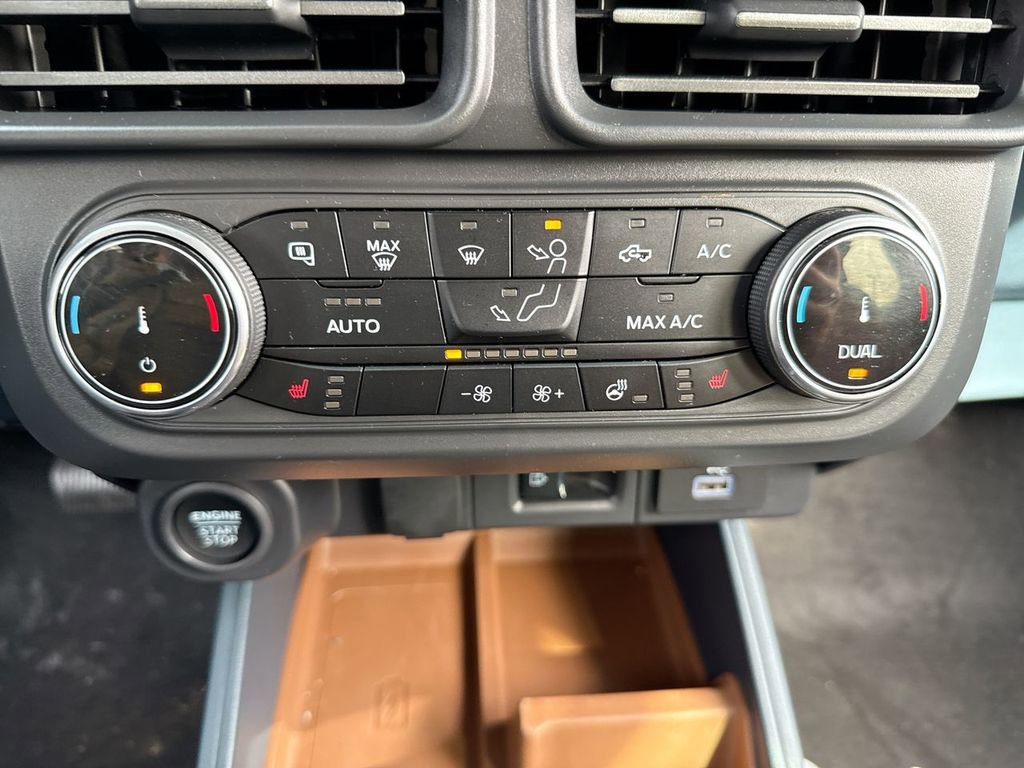 Used 2023 Ford Maverick Lariat w/ Lariat Luxury Package image 19