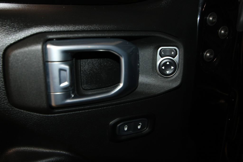 Used 2021 Jeep Wrangler Sport S image 6