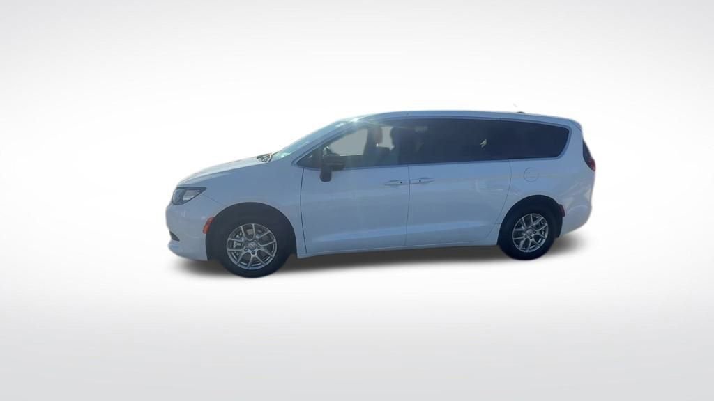 New 2026 Chrysler Voyager LX FWD image 33