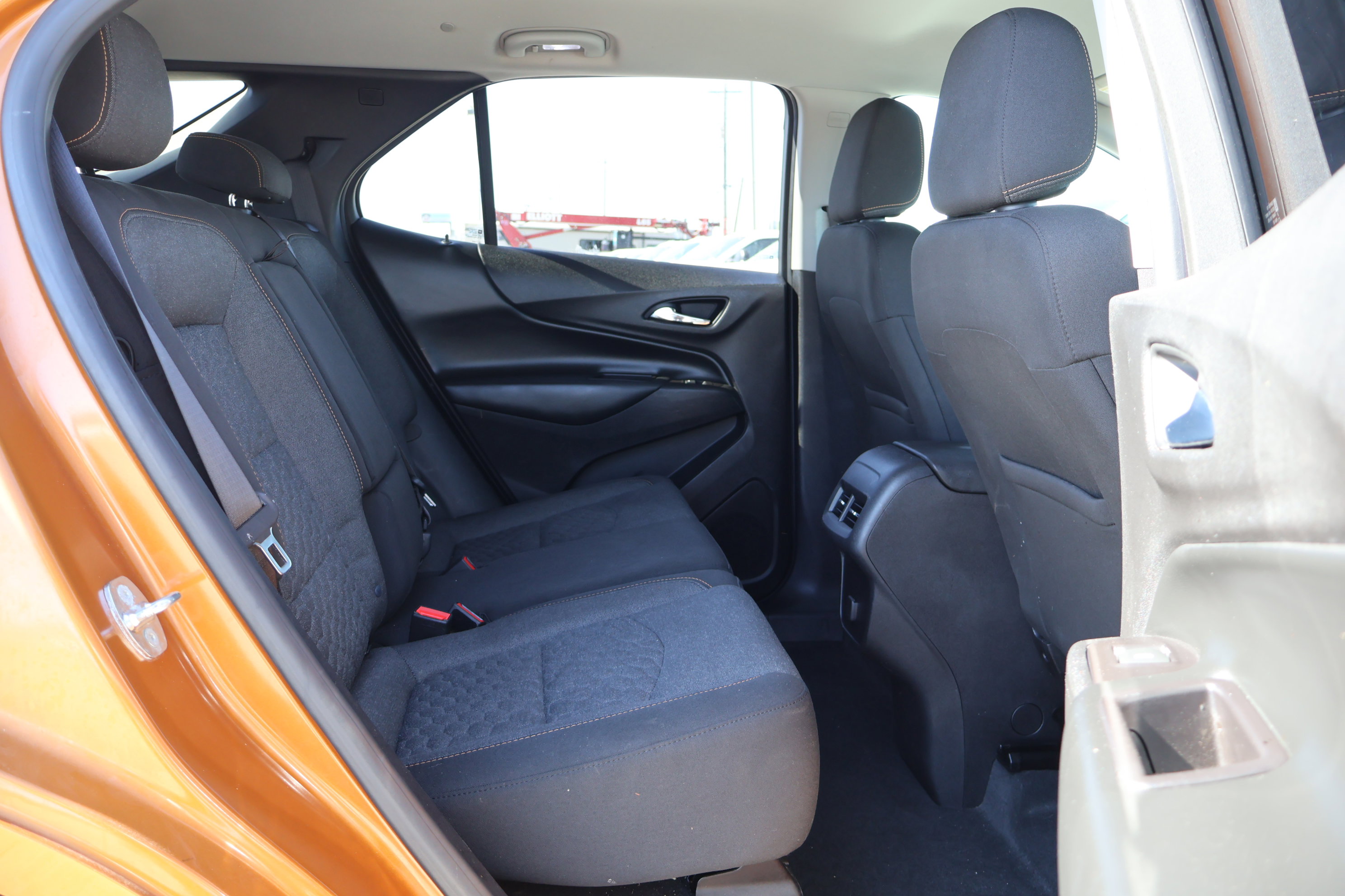 Used 2018 Chevrolet Equinox LT image 32