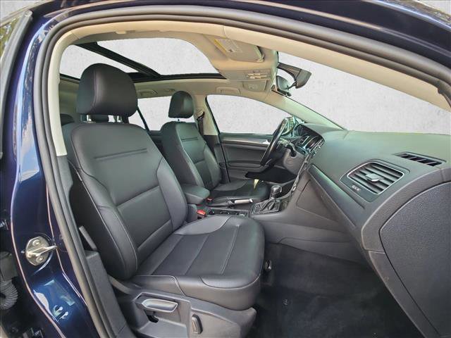 Used 2018 Volkswagen Golf SE FWD image 19