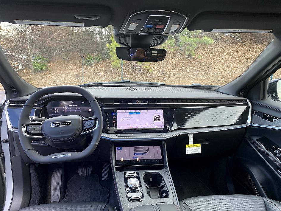 Used 2025 Jeep Wagoneer S Limited image 19