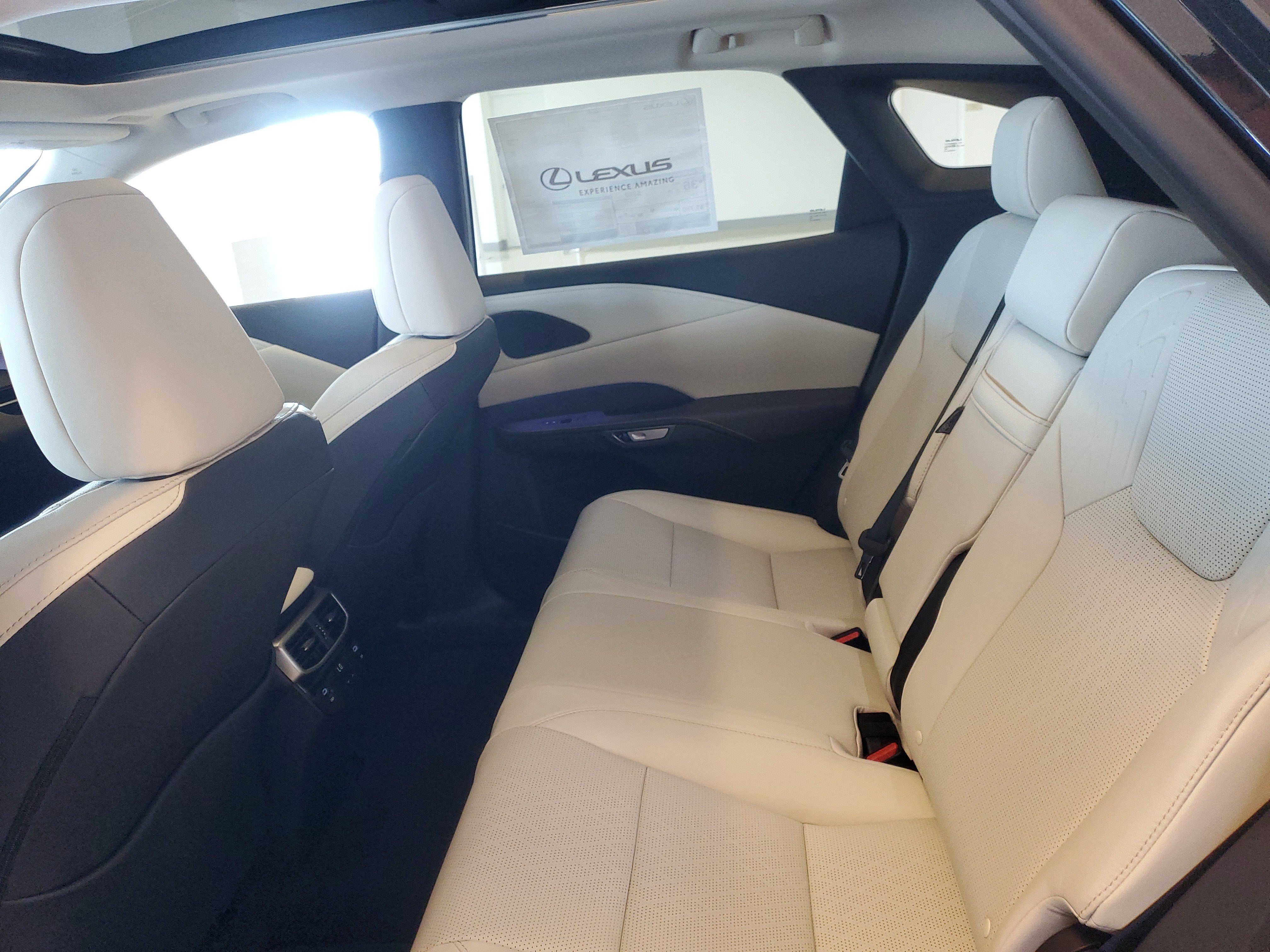 New 2026 Lexus RX 350 w/ Convenience Package AWD/4WD image 7