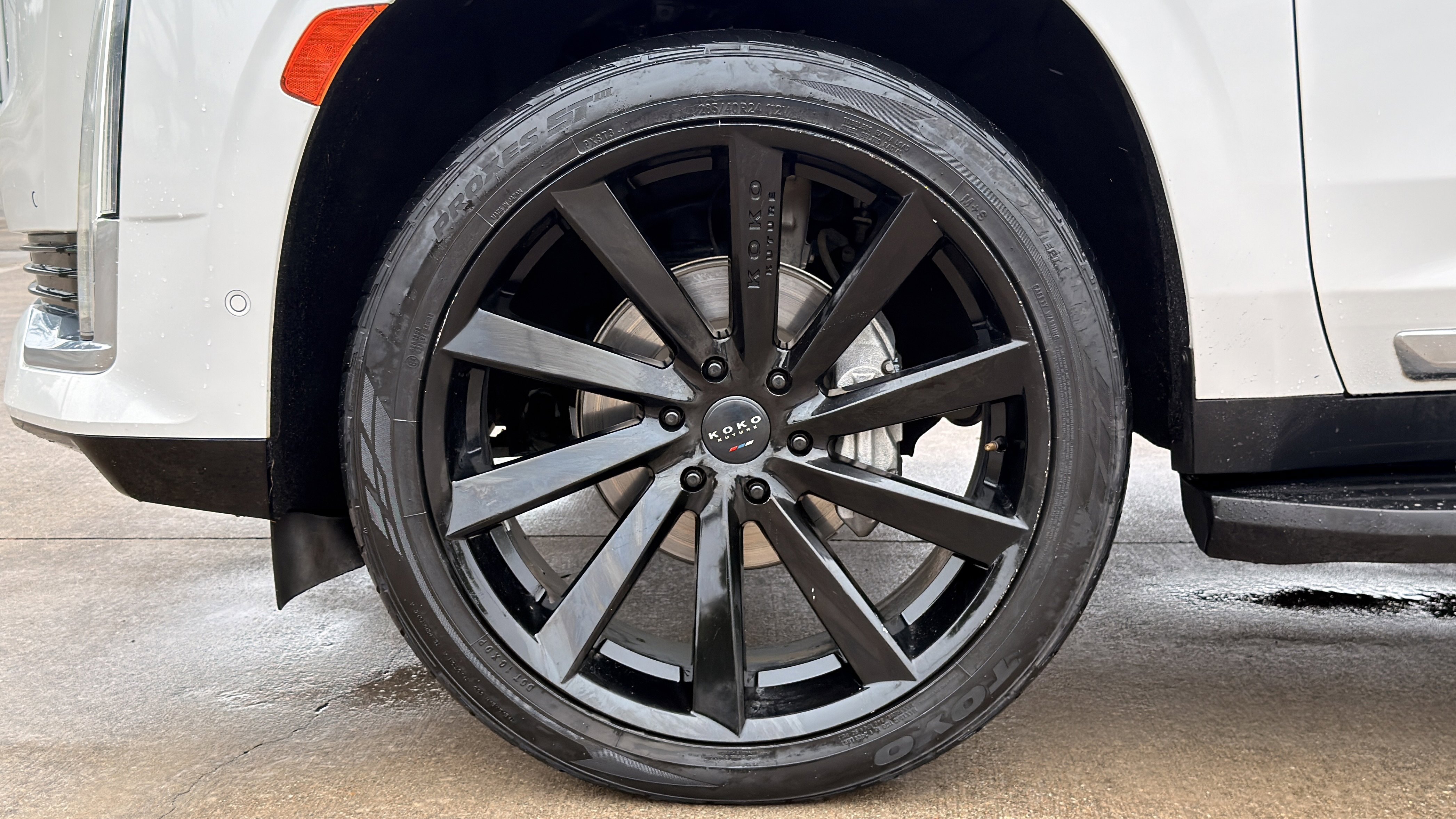 Used 2021 Cadillac Escalade ESV Premium Luxury image 12