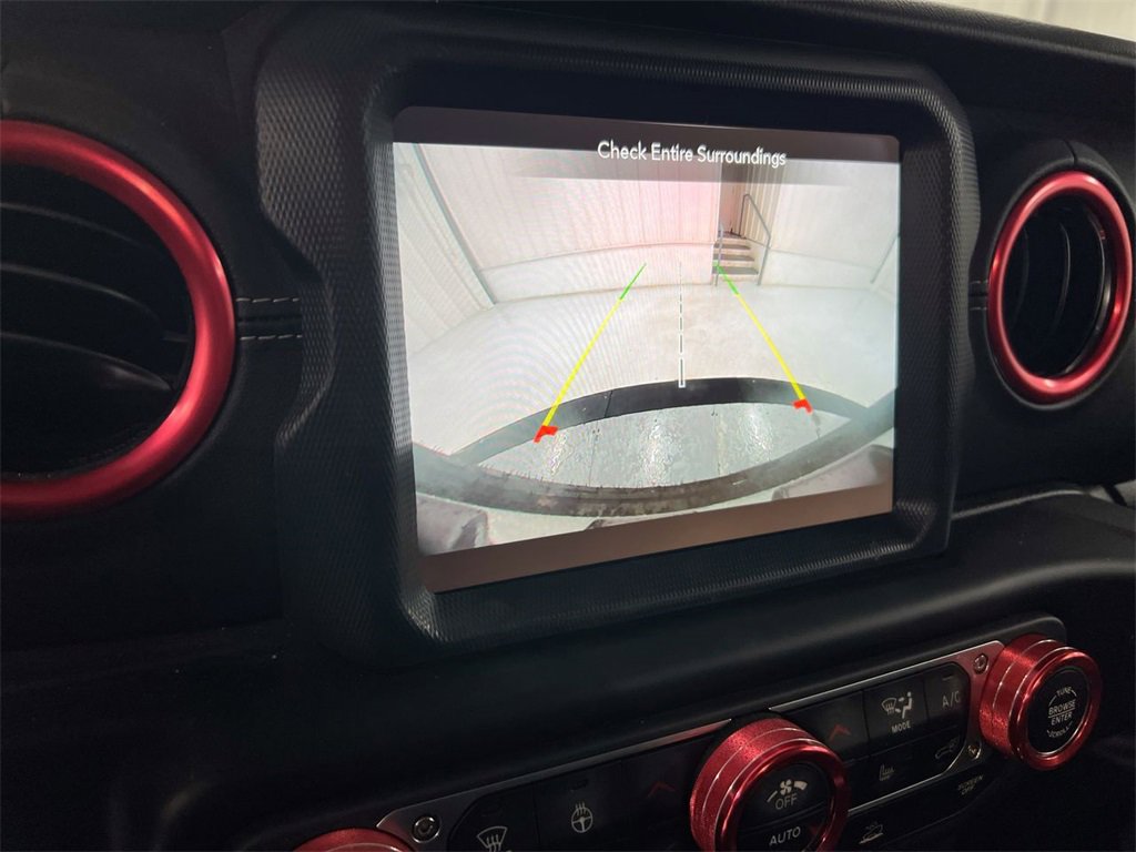 Used 2023 Jeep Wrangler Sahara w/ Cold Weather Group image 15