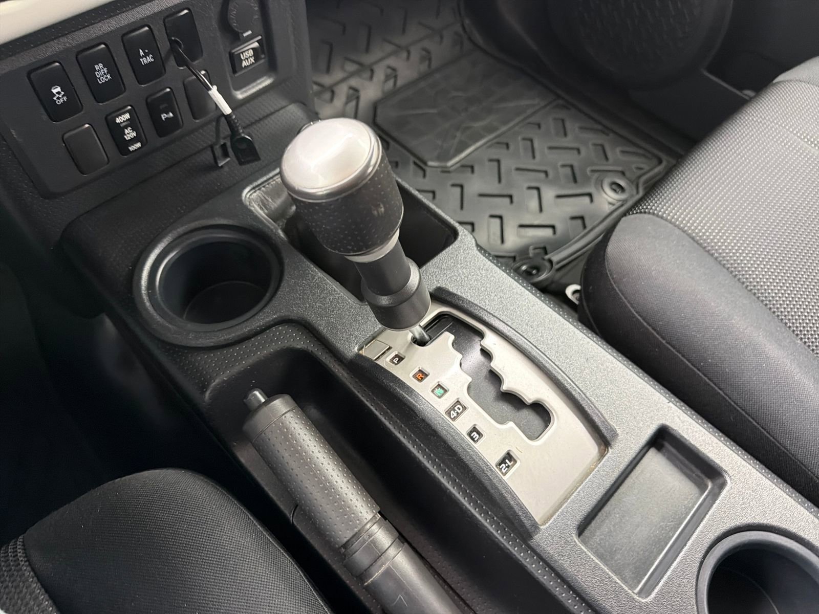 Used 2013 Toyota FJ Cruiser 4WD image 16