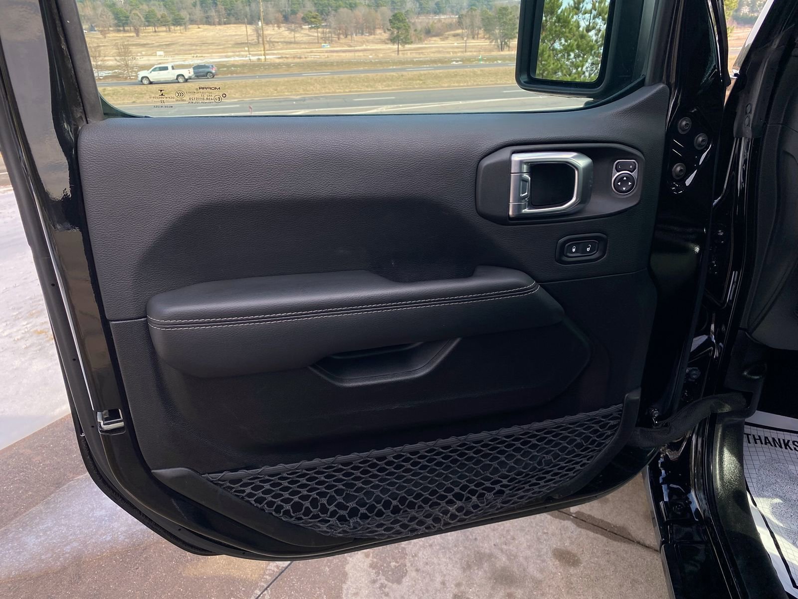 Used 2023 Jeep Wrangler Unlimited Sahara image 24