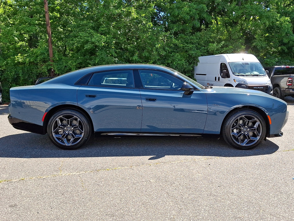New 2026 Dodge Charger R/T AWD/4WD image 4