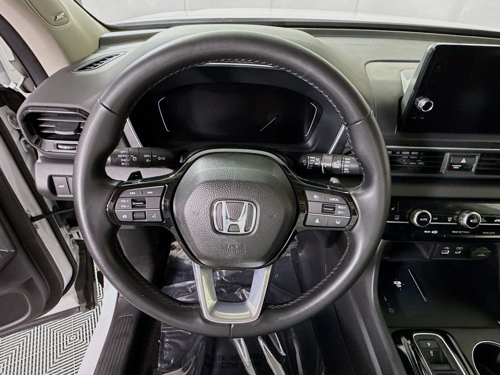 Used 2023 Honda Pilot Touring image 22