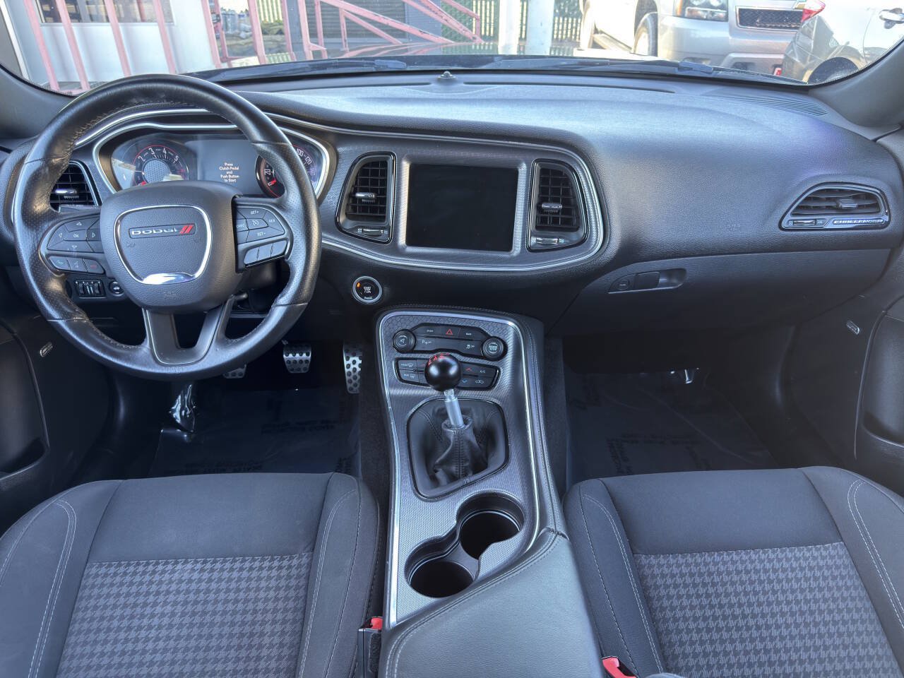 Used 2016 Dodge Challenger R/T w/ Driver Convenience Group RWD image 14