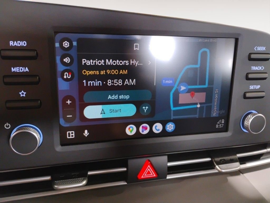 Used 2025 Hyundai Elantra Sport image 39