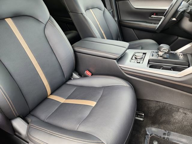 Used 2024 MAZDA CX-90 Plug-In Hybrid w/ Premium Plus image 15