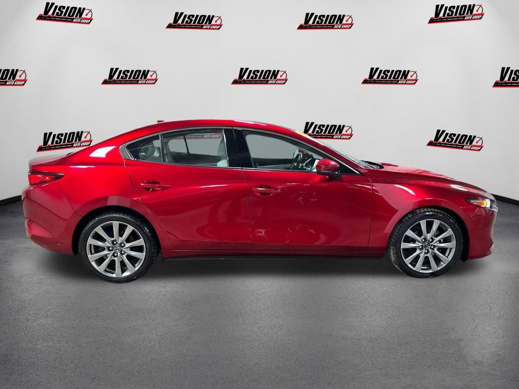 Used 2022 MAZDA MAZDA3 s image 4