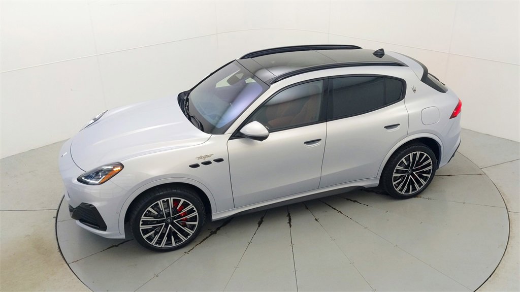 New 2024 Maserati Grecale Trofeo image 19