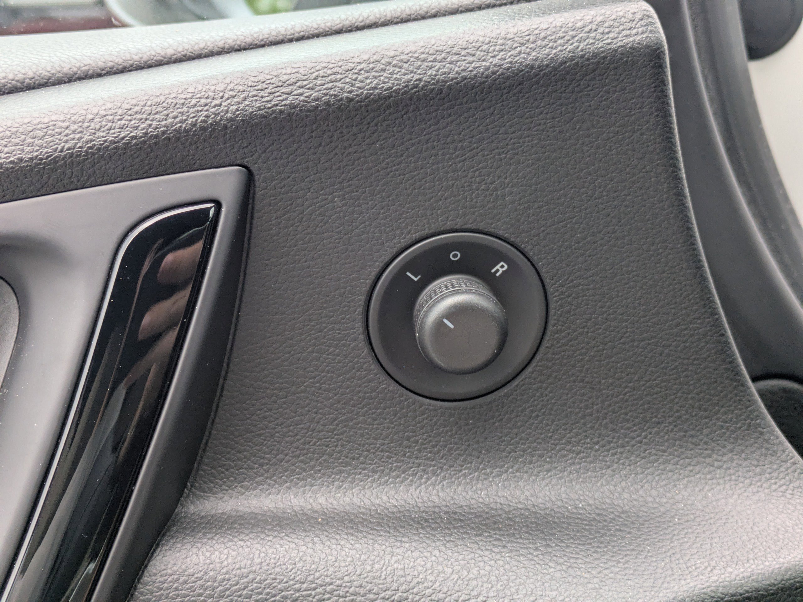 Used 2017 Buick Cascada Premium image 29