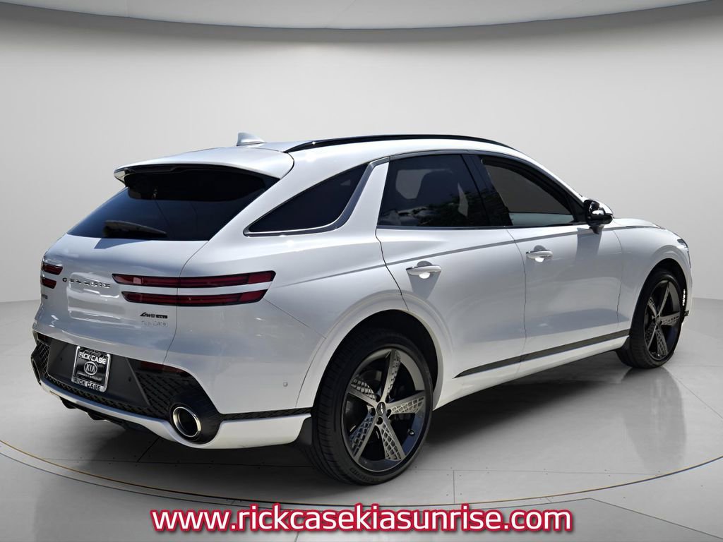 Used 2025 Genesis GV70 3.5T Sport w/ Sport Advanced Package AWD/4WD image 7