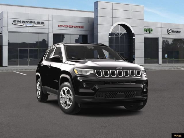 Used 2024 Jeep Compass Latitude w/ Convenience Group AWD/4WD image 15