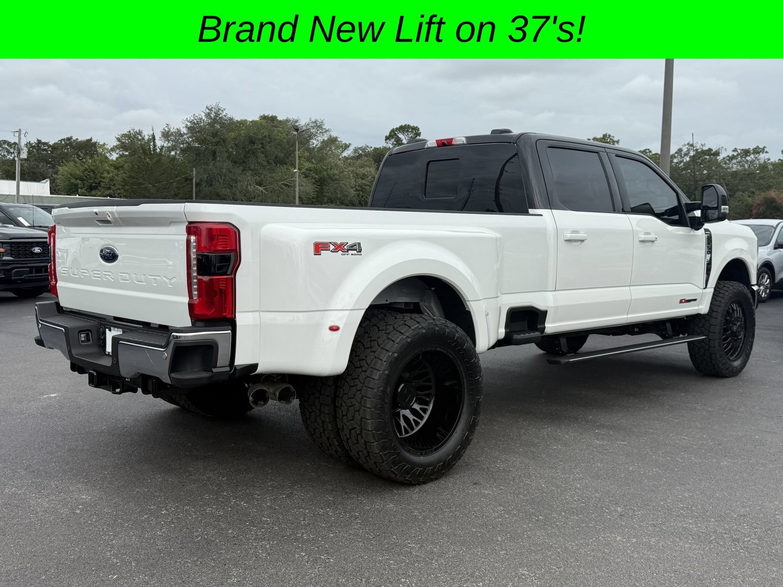 Used 2025 Ford F350 Lariat w/ Lariat Ultimate Package AWD/4WD image 4