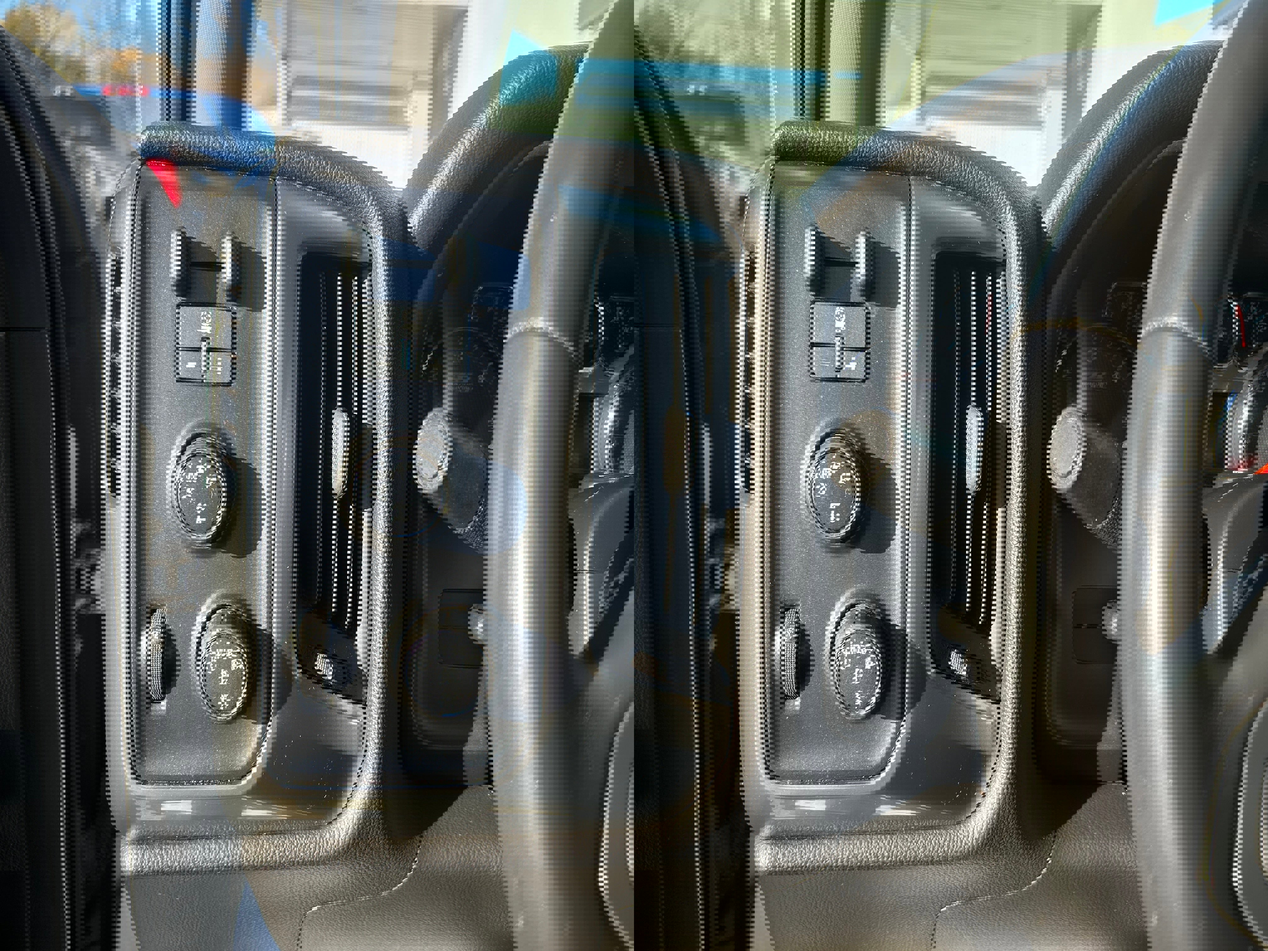 Used 2016 Chevrolet Silverado 1500 LT image 18