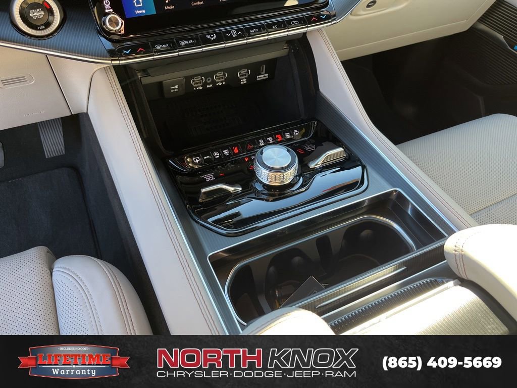 New 2026 Jeep Grand Wagoneer Summit image 11