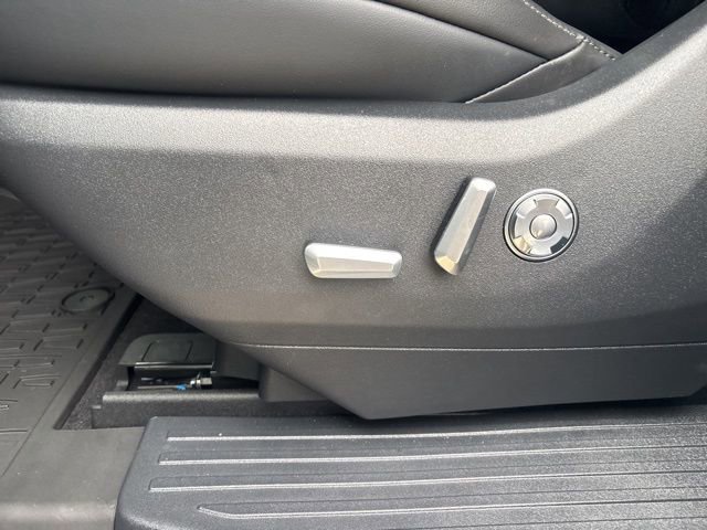 New 2025 Lincoln Navigator Reserve w/ Jet Appearance Package image 34