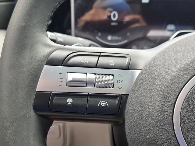Used 2025 Hyundai Tucson Limited FWD image 25