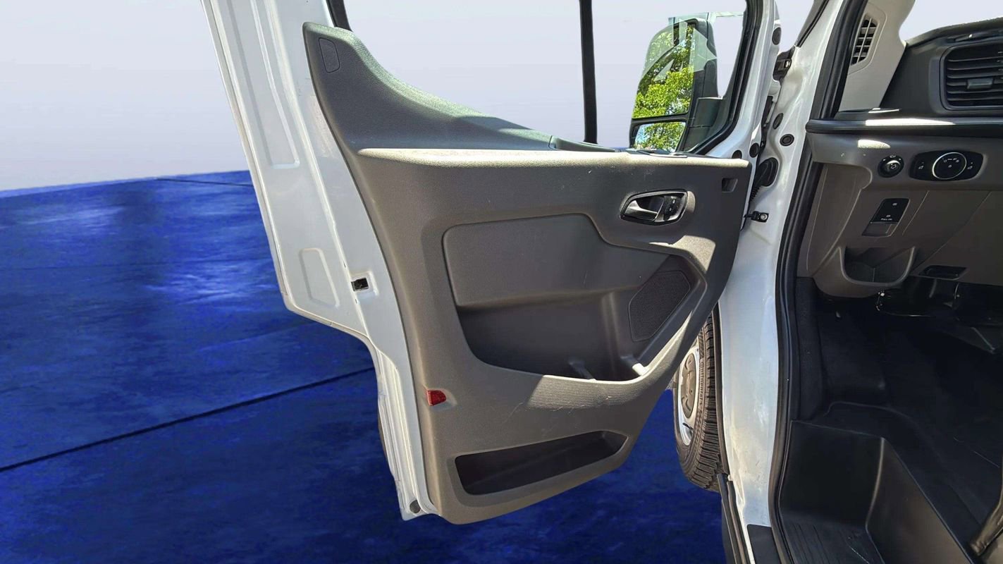 Used 2021 Ford Transit 250 148 High Roof RWD image 17