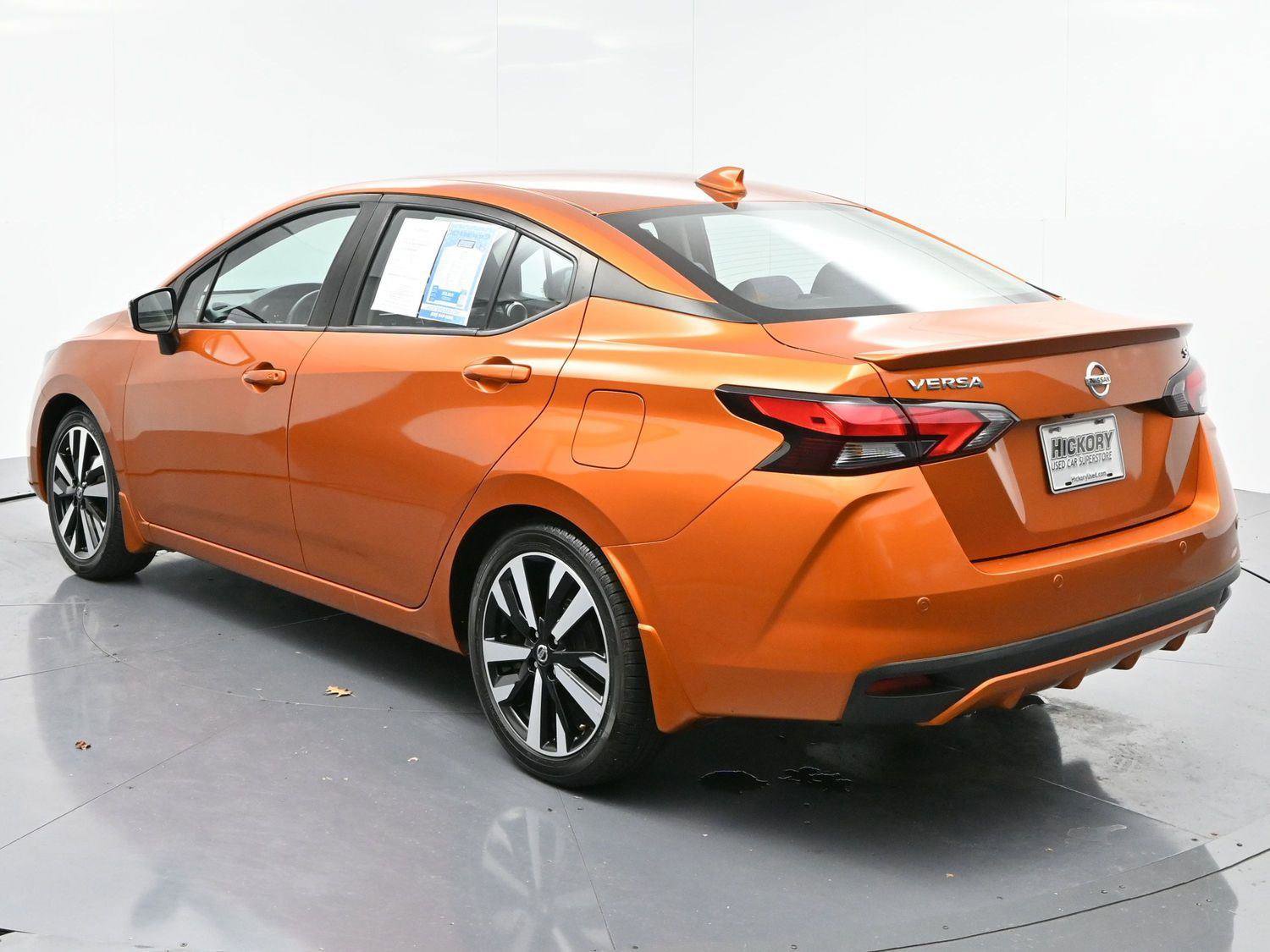 Used 2021 Nissan Versa SR w/ Convenience Package image 5