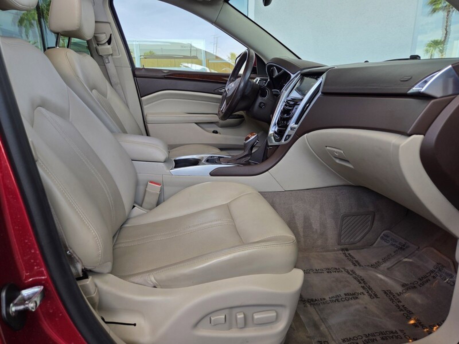 Used 2015 Cadillac SRX Luxury w/ Driver Awareness Package FWD image 19