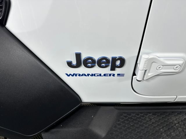 Used 2023 Jeep Wrangler Unlimited w/ Cold Weather Group image 10