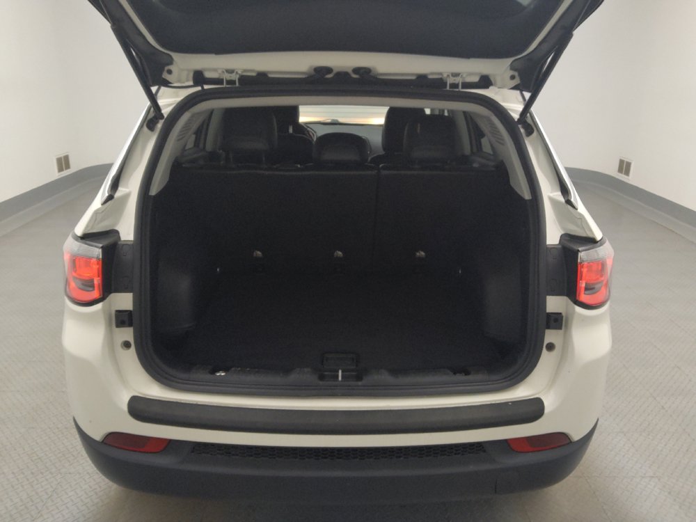 Used 2020 Jeep Compass Latitude AWD/4WD image 29
