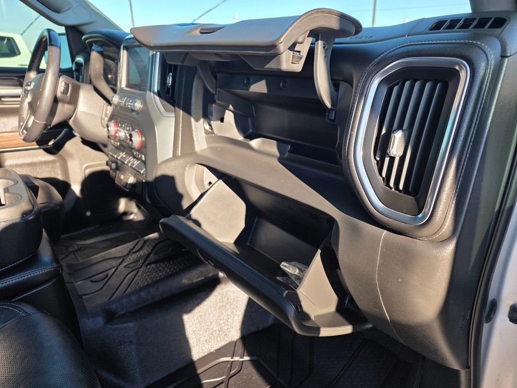Used 2019 Chevrolet Silverado 1500 LT w/ Texas Edition AWD/4WD image 34